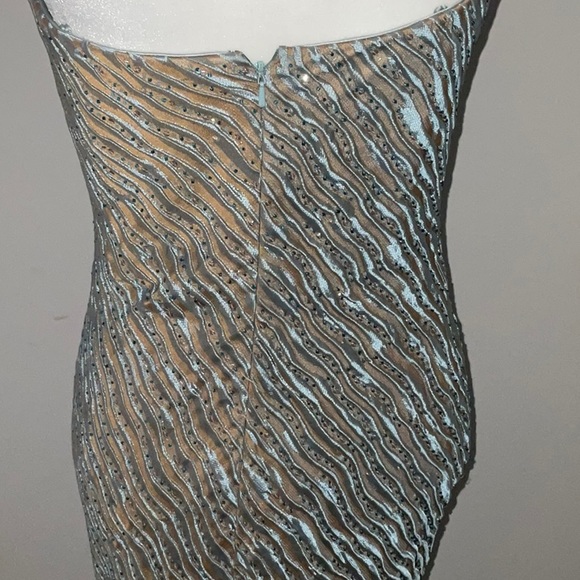 Carmen Mac Valvo designer full length evening/prom  gown - Picture 6 of 7